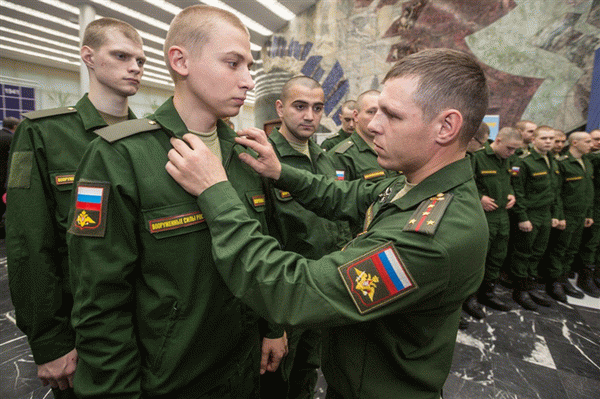 1. Было время, когда я сдался, потому что боялся, что не получится .... 2. со мной легко не соглашаться ... 3. избегаю поправлять людей, которые выдвигают против меня необоснованные обвинения... 4. люди проявляют ко мне столько сочувствия и сострадания, сколько я заслуживаю... 5. иногда я уверен, что другие знают, о чем я думаю ... 6. иногда я не выполняю своих обещаний ... 7. иногда я совершенно уверен в своей никчемности ... 8. я никогда не вступал в конфликт с законом ... 9. я часто запоминаю важные для меня цифры (например, номер машины и т.д.) 10. иногда я лгу ... 11. я более полезен, чем большинство других людей ... 12. мне нравится, когда среди моих знакомых есть важные люди, это как-то придает серьезности моим взглядам ... 13. конечно, судьба ко мне не благосклонна... 14. они часто говорят, что я раздражительный ... 15. я не понимаю... 16. я легко теряю терпение с людьми... 17. у меня нет врагов, которые хотели бы мне навредить... 18. иногда мой слух настолько обострен, что даже я .... 19. иногда я откладываю на завтра то, что могу сделать сегодня... 20. если бы люди не были против меня, я бы добился большего в жизни... 21. В играх я предпочитаю выигрывать... 22. Я часто перехожу на другую сторону дороги, чтобы избежать встречи с людьми, которых я не хочу видеть... 23. Чаще всего мне кажется, что я сделал что-то плохое или неправильное... ... 24. если кто-то говорит что-то глупое или другим способом показывает свое невежество, я стараюсь объяснить ему его ошибку ... . 25. иногда мне кажется, что передо мной накопилось столько трудностей, что их просто невозможно преодолеть.... 26. когда меня приглашают остаться дома, я хорошо веду себя за столом ... 27. в моей семье есть очень напряженные люди ... 28. в моем несчастье виноват я сам, я не оставлю его безнаказанным ... 30. темы, по которым у меня очень хорошие знания, я делаю без вреда для себя ... 31. я часто подшучиваю над своими друзьями ... 32. за свою жизнь я несколько раз менял отношение к своей профессии ... 33. мы обсуждали некоторые вопросы, но я соглашался с другими, не задумываясь над их мнением ... 34. Я часто работал под руководством людей, которые умели перевернуть все так, что все результаты их работы были заслугой Они, ...