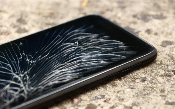 Гарантийный карман для смартфонов Android. Гарантия не распространяется на повреждения экрана и другие дефекты, вызванные неправильным использованием устройства. Фото.