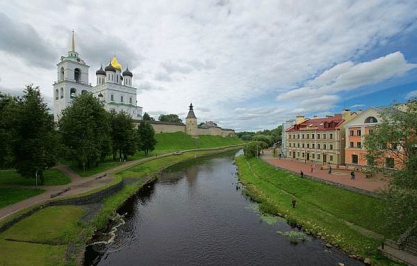 Возле реки